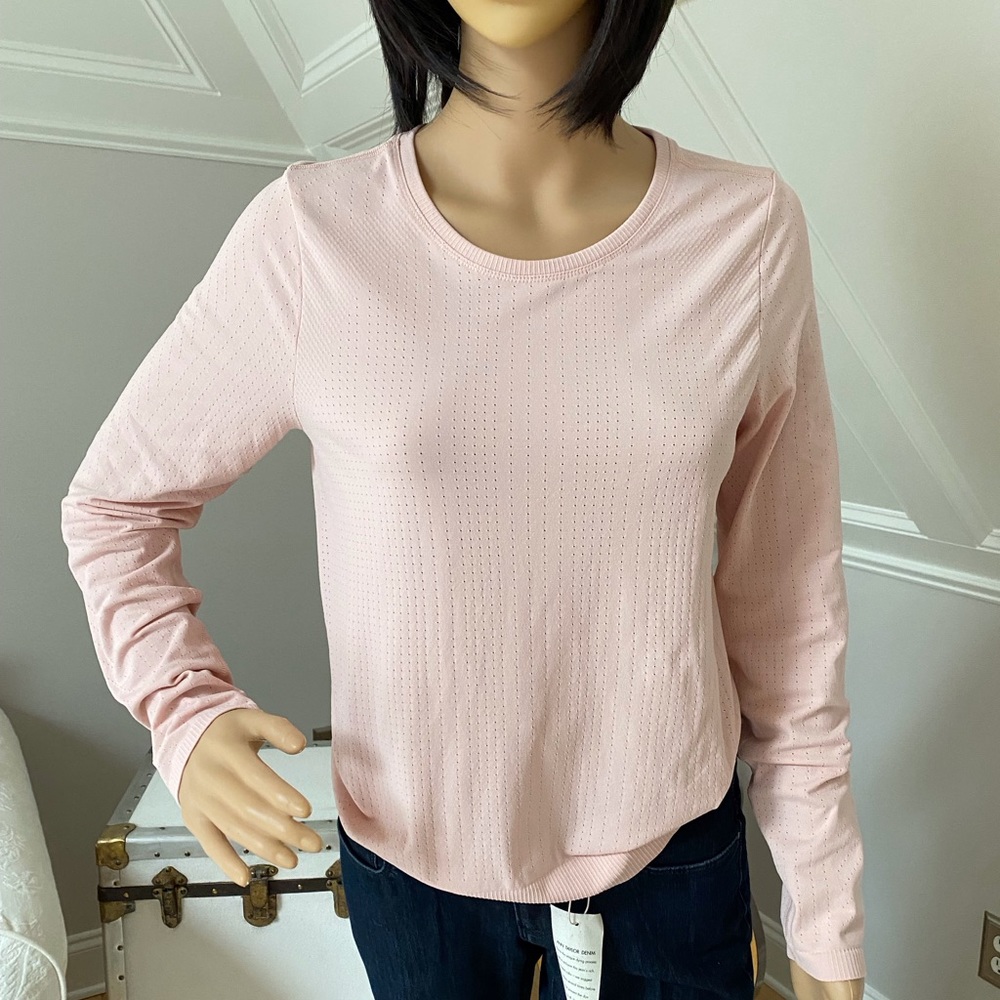 Athleta pale pink long sleeved top. Size Small.